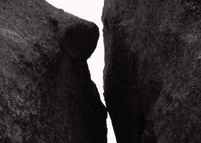 Rocas juntas que parece que se están besando