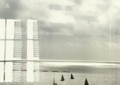 Paisaje de tarde desde la ventana, tiene la calma de una pintura