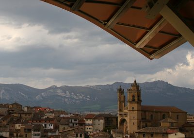 Vista del Ciego y Sierra de Cantabria desde el HMDR La Rioja